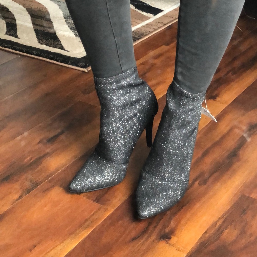 Brash booties - Picture 7 of 7